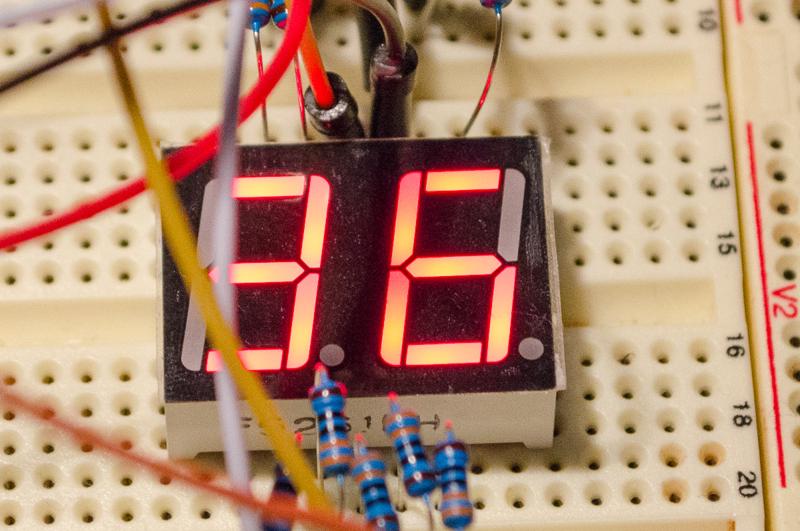 Featured image of post Multiplexing Seven Segment with AVR
